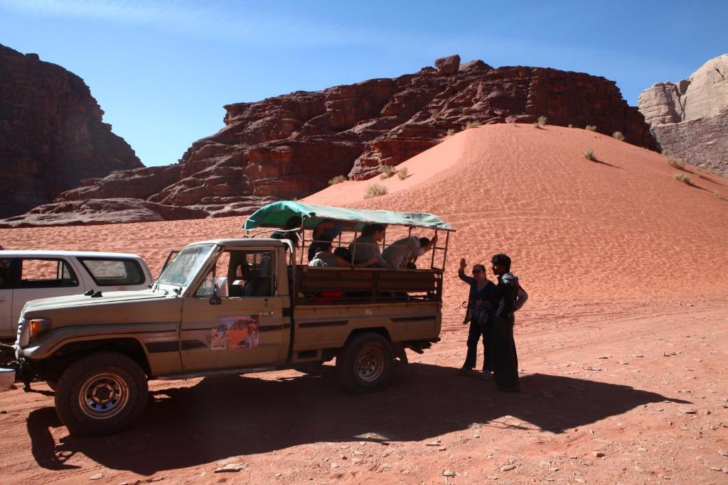 Bedouin Expedition Wadi Rum Exterior photo