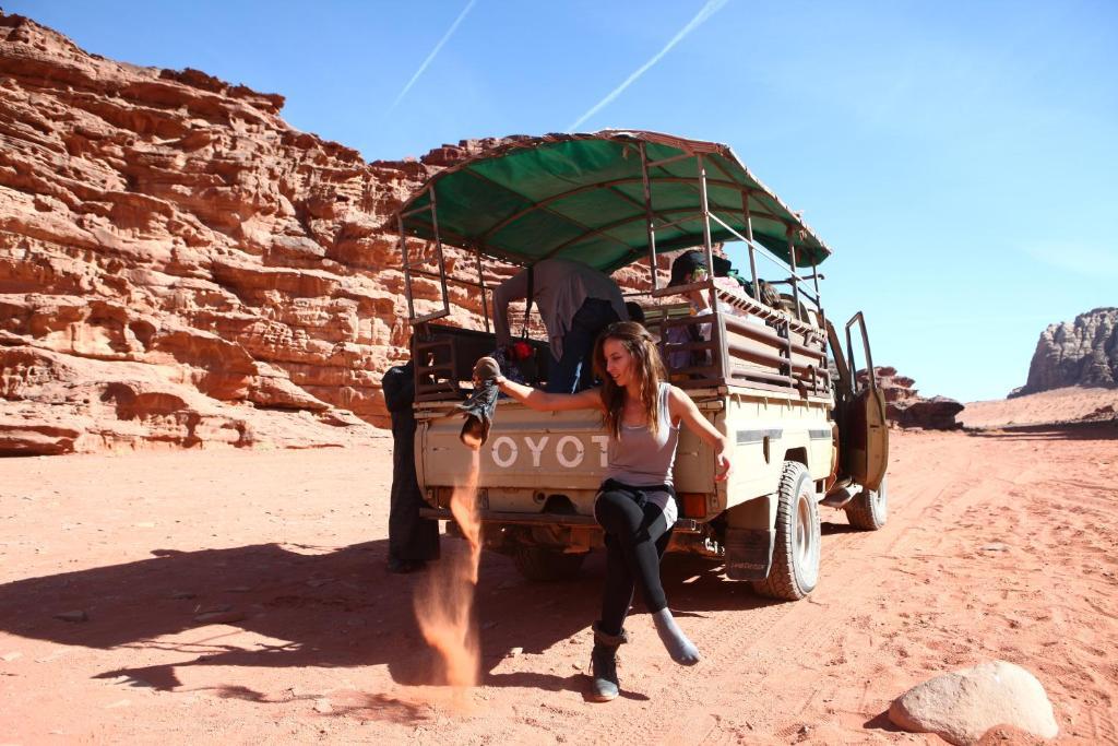 Bedouin Expedition Wadi Rum Exterior photo